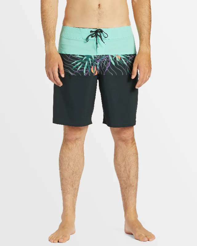 surf clothing with zip-off sleeves for versatility-Mens Tribong Pro Boardshorts