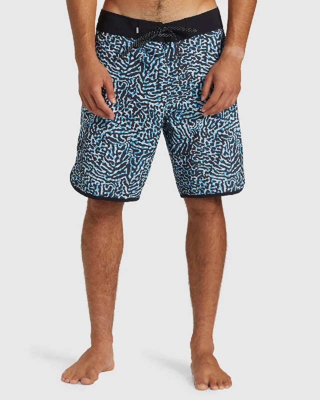 surf clothing for casual beach hangs-Mens Highline Scallop 19" Boardshorts