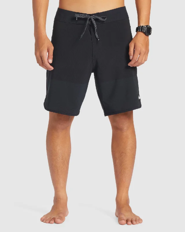 surf clothing for casual beach walks-Mens Highlite Scallop 19" Boardshorts