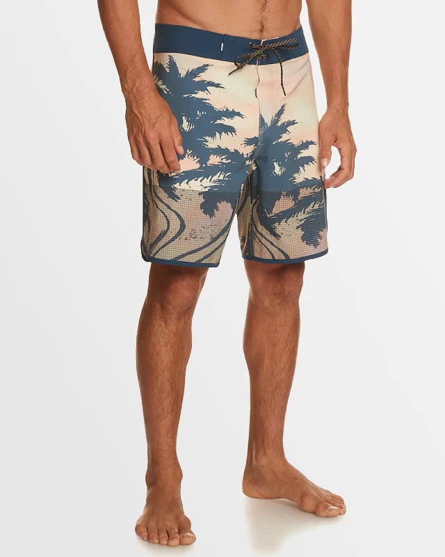 surf clothing for all body types-Mens Highlite Scallop 19" Boardshorts