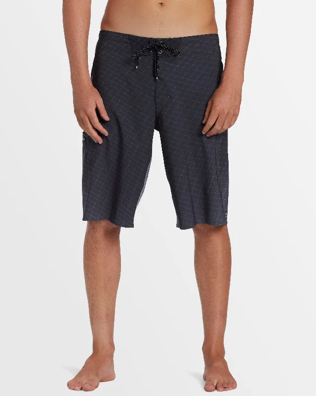 surf clothing with wind-resistant layers-Mens Fluid Pro Boardshorts