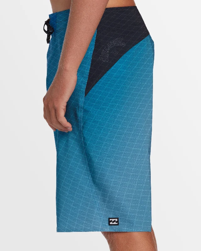 surf clothing for intense sun exposure-Mens Fluid Pro 21" Boardshorts